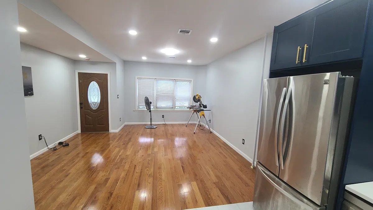 Building Photo - 155 Audubon Ave #1