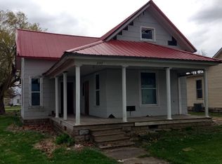 207 2nd St, Monroe City, MO 63456