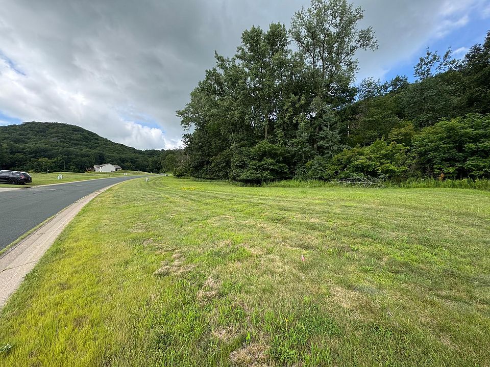 2nd image of 2720 Oakhurst Dr