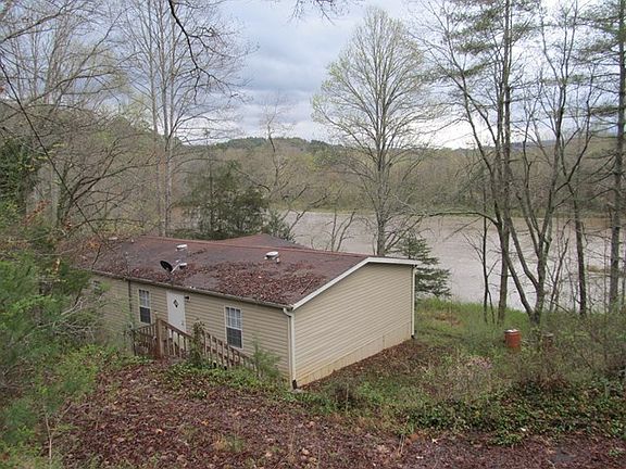 3rd image of 480 Hoffman Ln