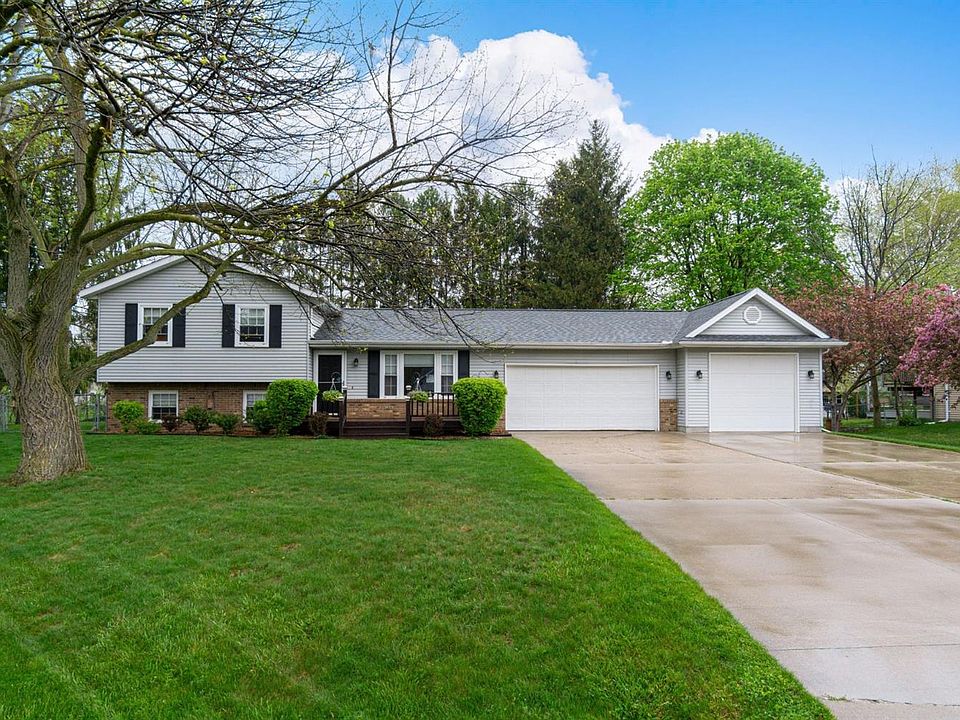 1st image of 4680 Buckingham Dr