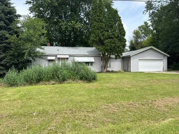 2156 Leonard Rd, Rockford, IL 61109