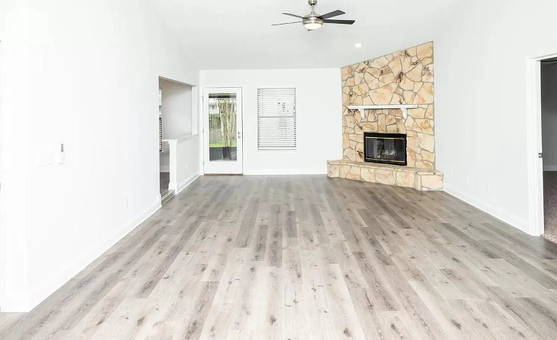 10936 Steeding Horse Dr — Photo 2