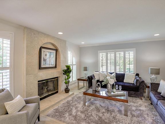5th image of 765 Oak Park Dr