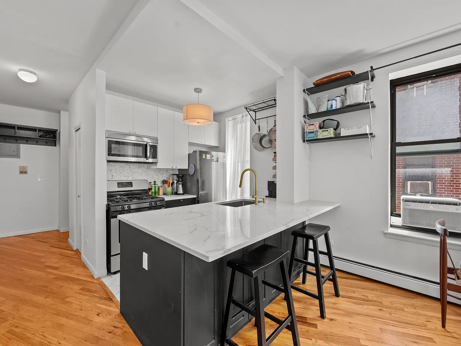 115 Eastern Parkway — Photo 3