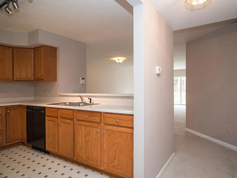 870 Southmeadow Cir #102 — Photo 13
