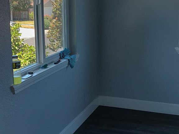 5th image of 2543 Robinson Ave APT 3