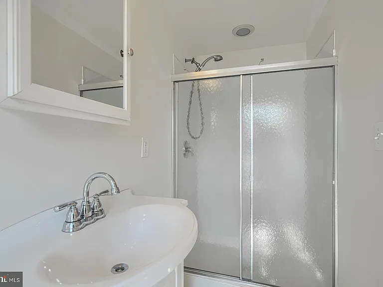 1026 Patapsco St — Photo 15