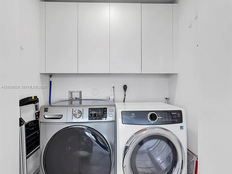 1180 N Federal Hwy #1009 — Photo 32