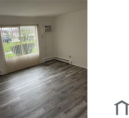 4th image of 15412 Maple Park Dr