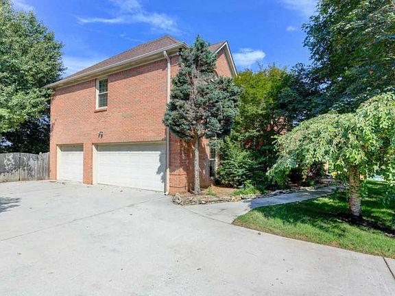 2nd image of 12168 Brookstone Dr