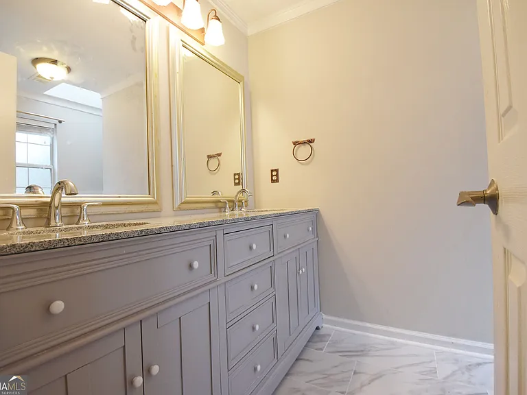 115 S Fairfield Dr — Photo 18