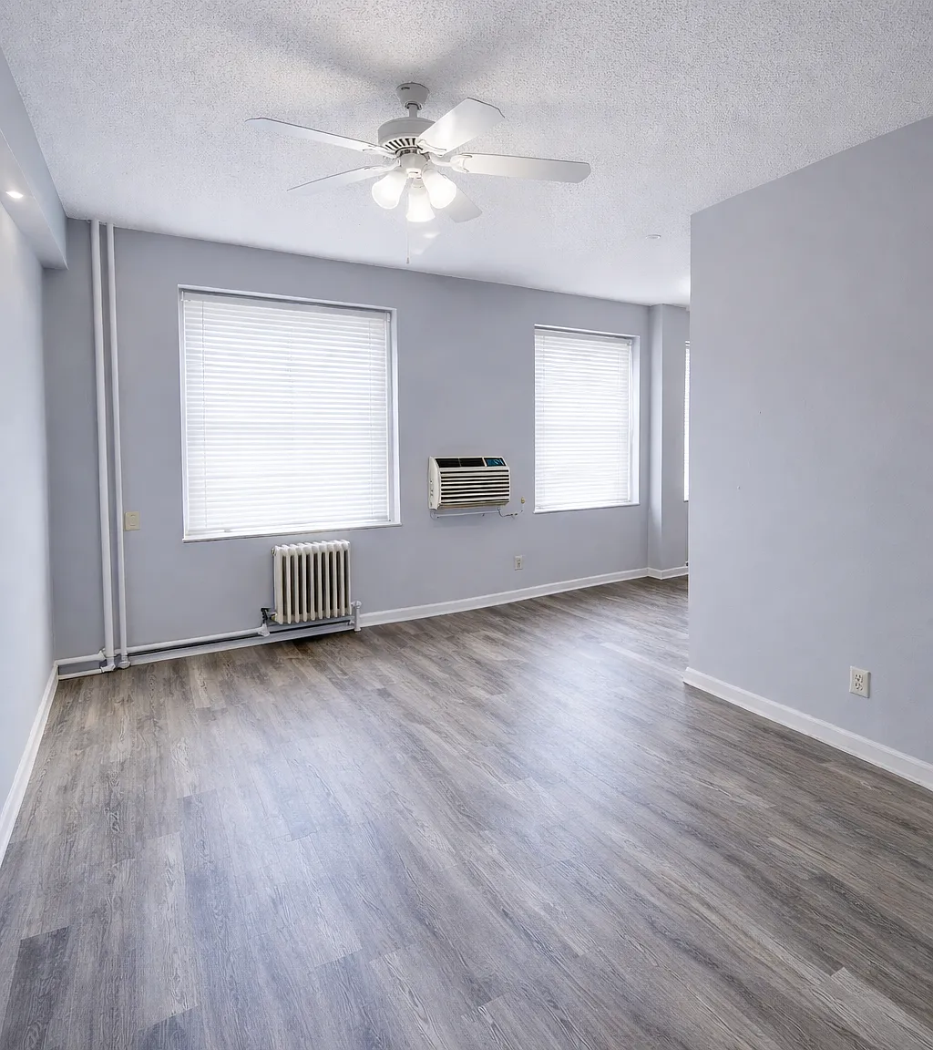 1 bed, $990 — Photo 4