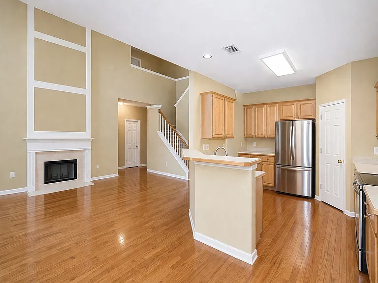4026 Kingsley Park Ct — Photo 5