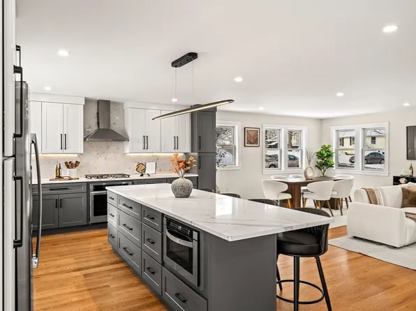 35 Neillian Way #35A, Bedford, MA 01730
