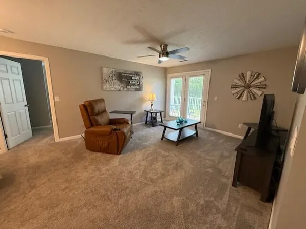 600 Friars Ln APT 6, Florence, KY 41042
