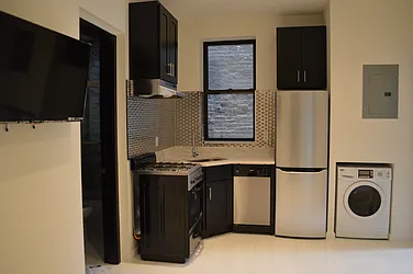 Rented by CoSo Apartments