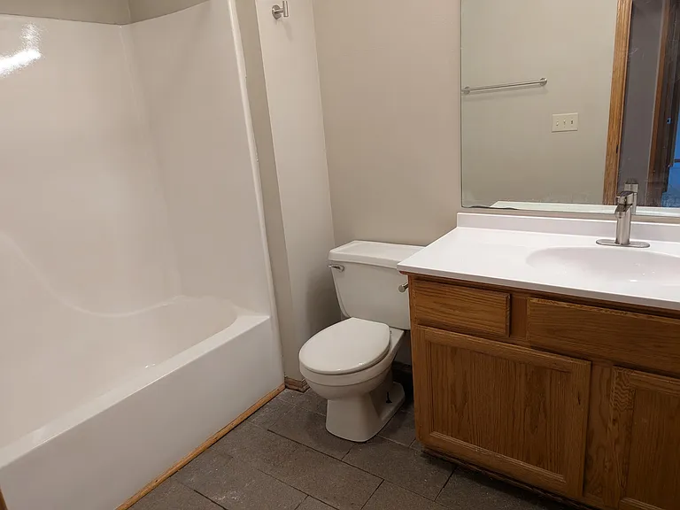 2241 Grand Ave #10 — Photo 13