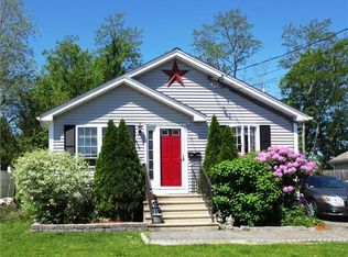 75 Charlton Ave, Pawtucket, RI 02860