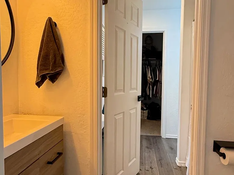 22461 W Woodlands Ave — Photo 14