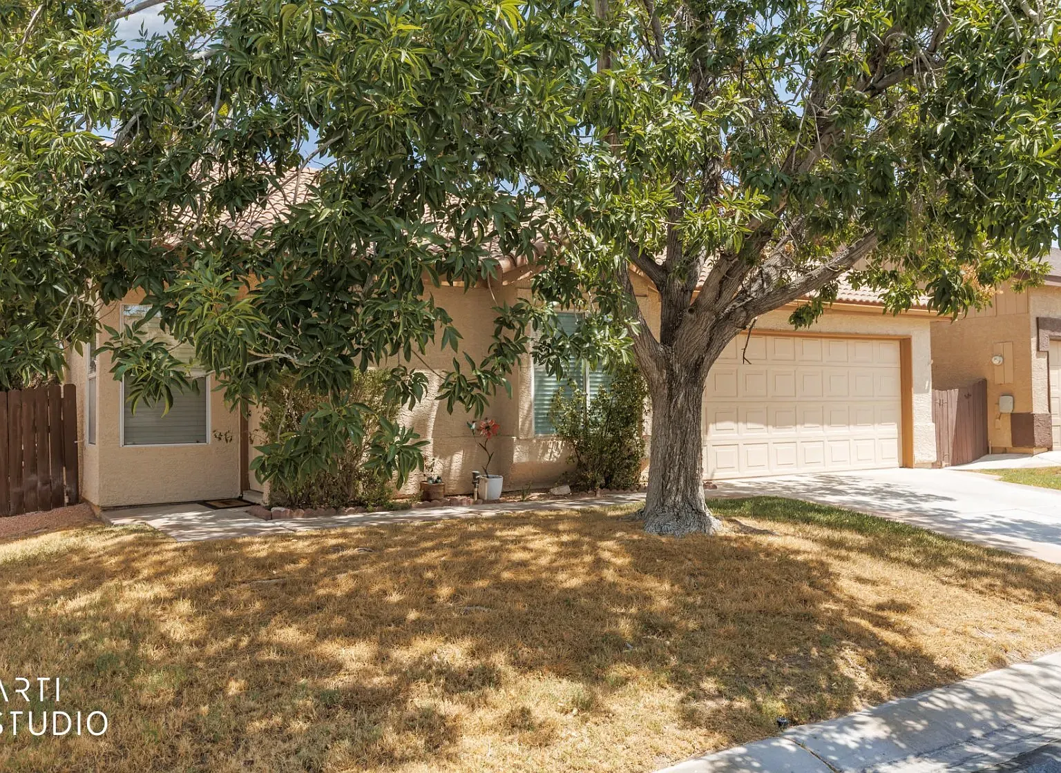 841 Tucson Street — Photo 2