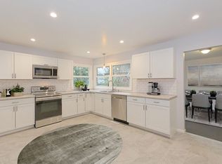 1 Compass Ct, Albany, NY 12205