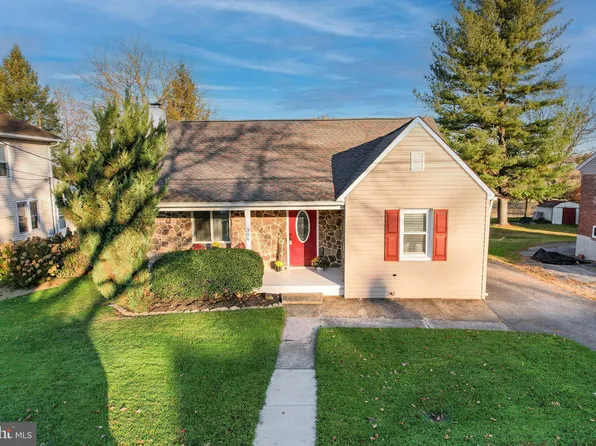 306 College Ave, New Windsor, MD 21776