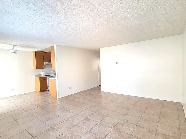 1827 Missouri St #B — Photo 2