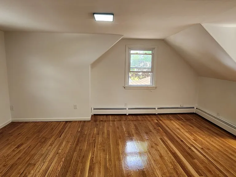 1502 Sunnyfield Dr — Photo 12