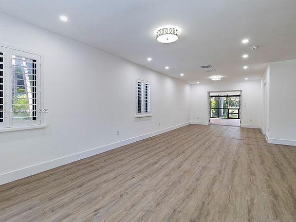 5th image of 1251 Campo Sano Ave