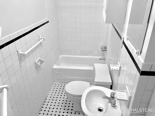 Rented by Brown Harris Stevens | media 32