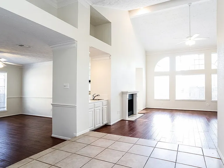 5502 Village Springs Dr — Photo 2