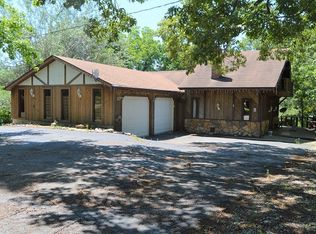 1 Mangus Dr, Dexter, MO 63841