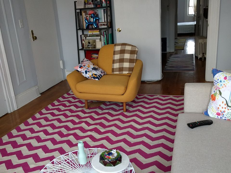 living room photo 1
