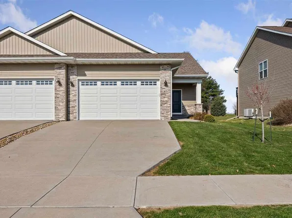 1875 Carroll Ct, North Liberty, IA 52317