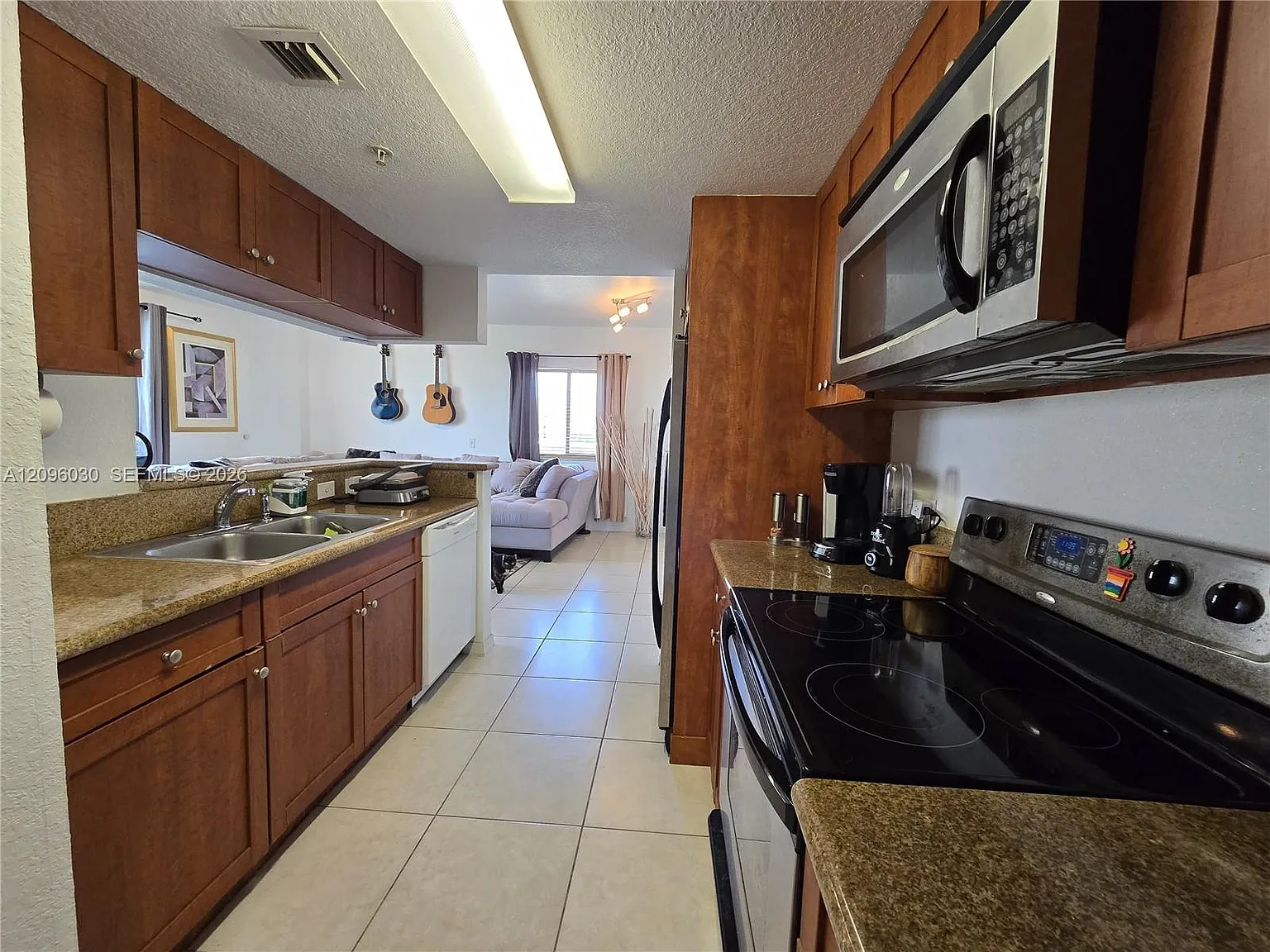 Havana Lofts Condo — Photo 2