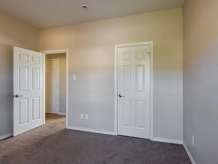 5509 Soledad Dr — Photo 28
