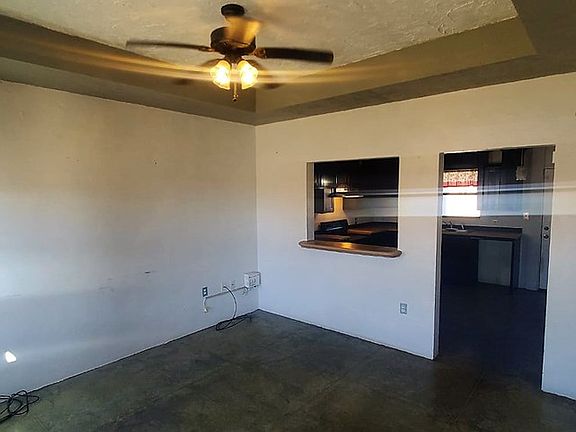 3rd image of 2364 Oak Breeze