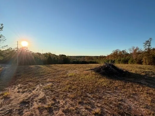 192 Whitetail Rd, Seale, AL 36875