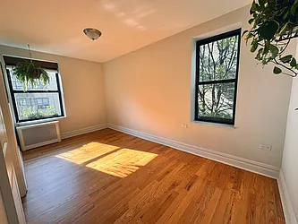 105 Bennett Avenue