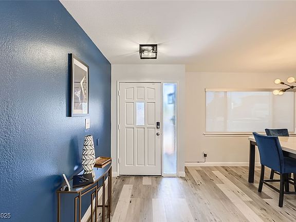 4th image of 3543 Algonquin Dr