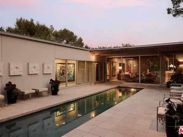 840 N Kenter Ave, Los Angeles, CA 90049
