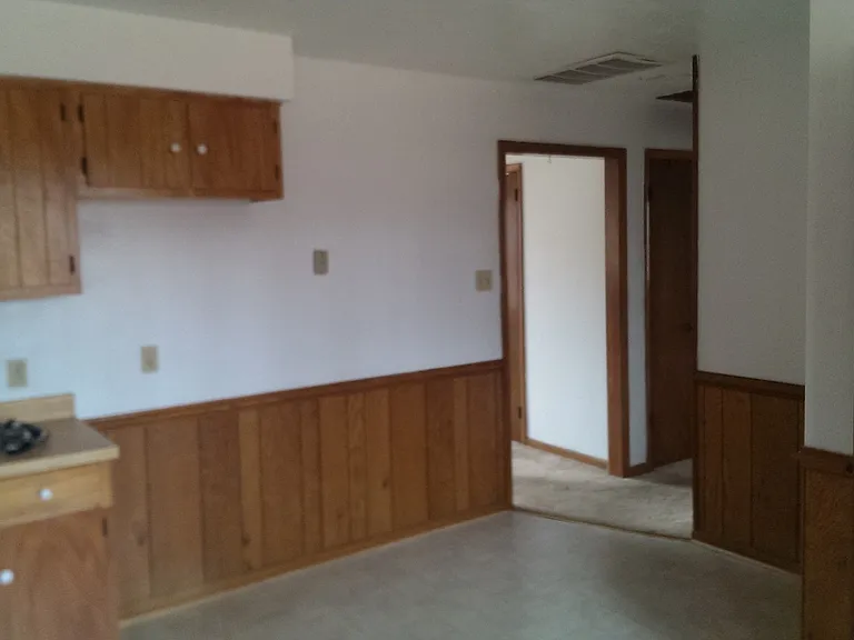 242 & 244 Hurdle Dr — Photo 7