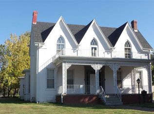 412 SE 11th St, Washington, IN 47501