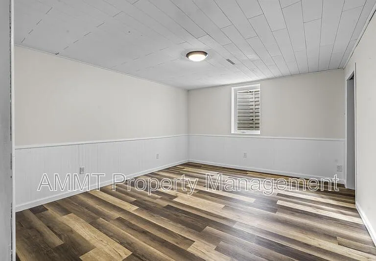 1330 Brockman Ave — Photo 14