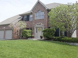 3612 Falkner Dr, Naperville, IL 60564