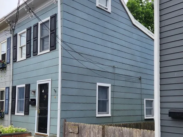 14 Thompson St, Bordentown, NJ 08505