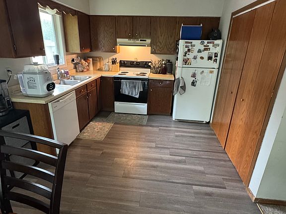 5th image of 516 Bluebird Ct #516