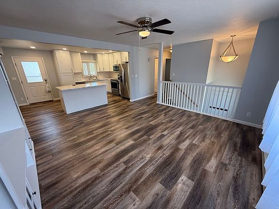 3rd image of 365 Bellvue Ave