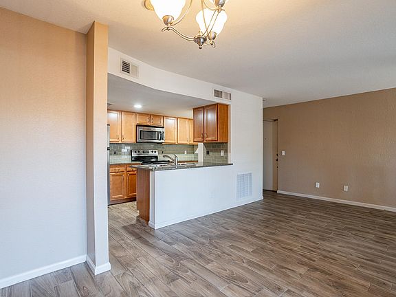 4th image of 200 E Southern Ave Unit 106